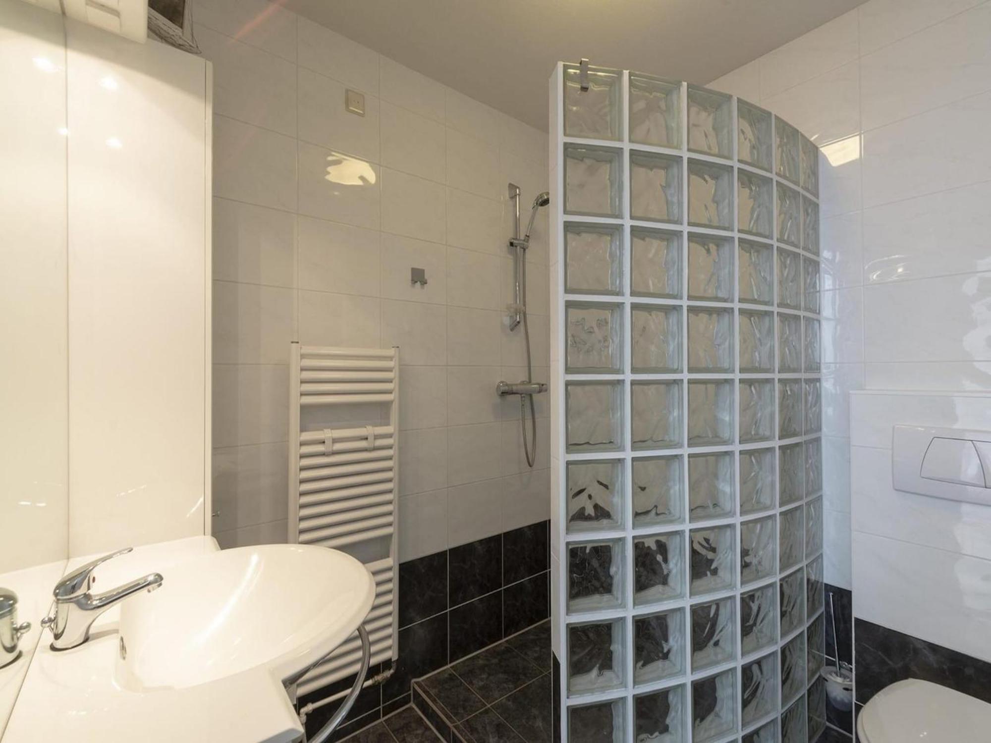 Luxury Apartment With Garden Callantsoog Bagian luar foto